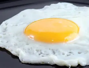 Huevo estrellado