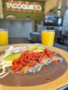 Enfrijoladas de Huevo