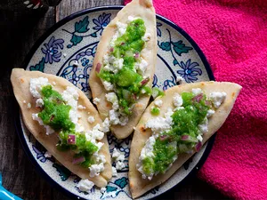 Tlacoyitos (3 piezas)