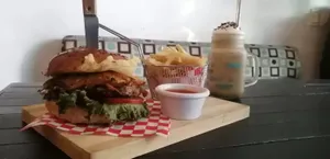 Hamburguesa Hawaiana