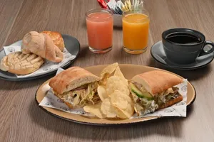 Chapata de Chilaquiles de Sirloin