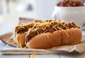 Chilli Dog con Papas