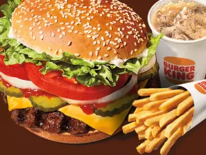 Combo | Whopper BBQ Tocino con Queso