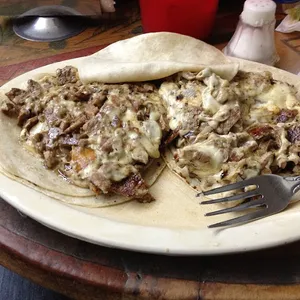 Bistec con queso