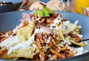 Chilaquiles rojos