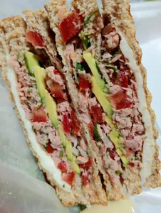 Sandwich de atun