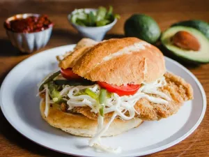 Torta de milanesa de pollo