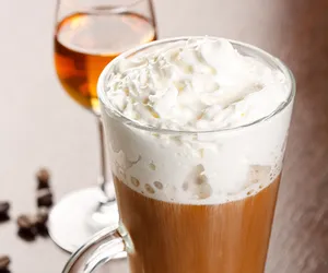 Cappuchino de Amareto licor
