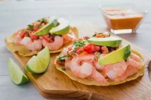Tostada de Camarón 1 pieza